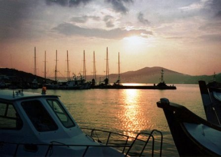 Paros